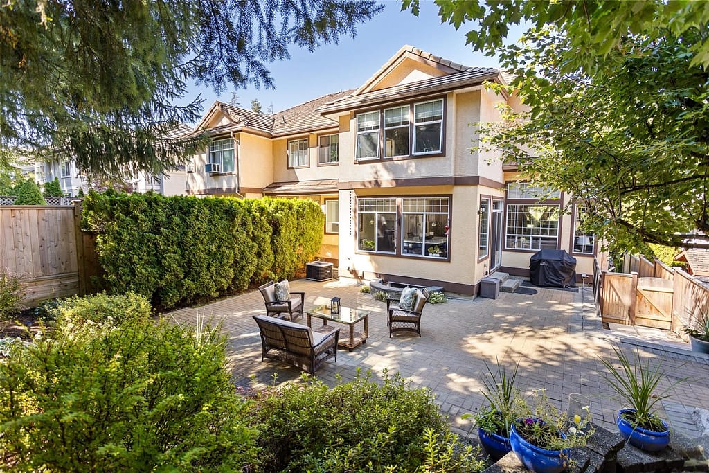 1967 Parkway Boulevard, Coquitlam