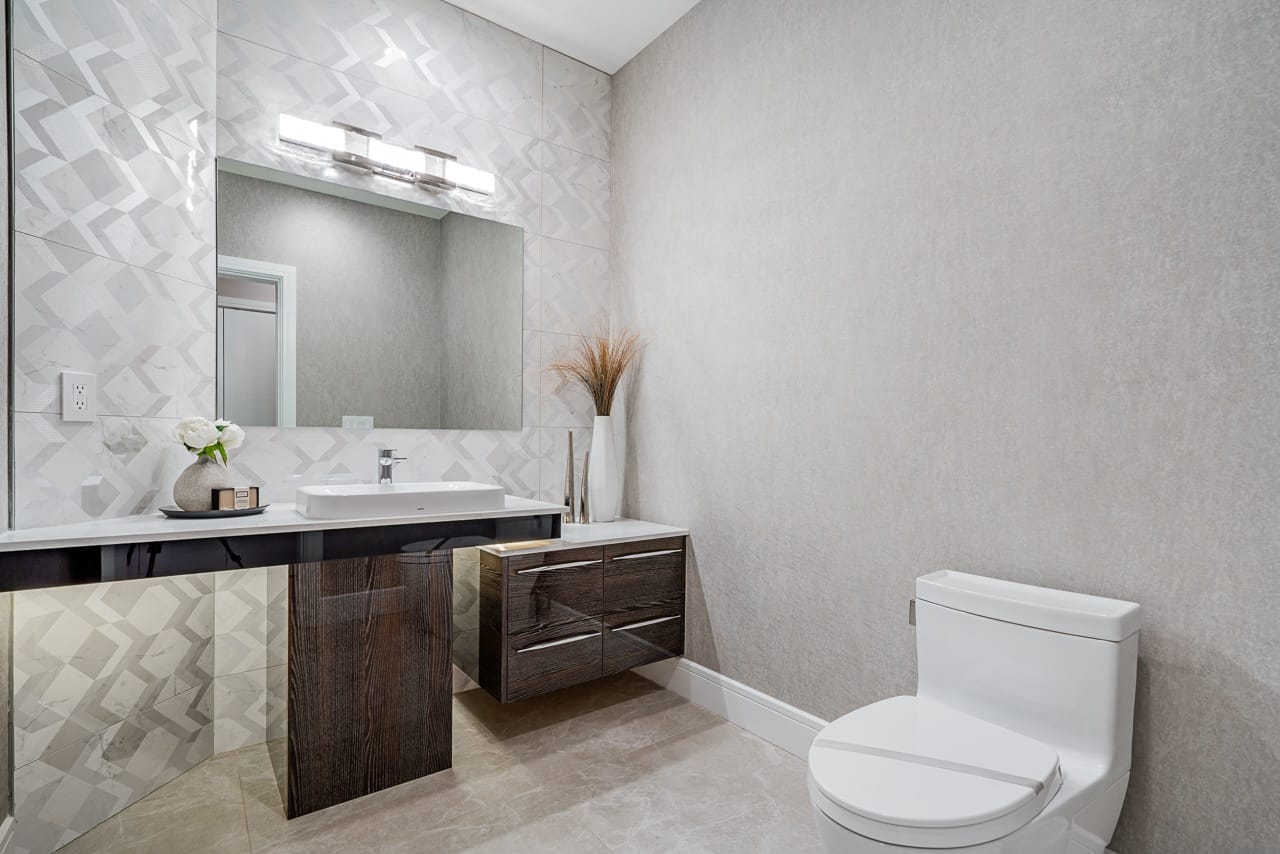495-Gordon-Avenue-West-Vancouver-21-2275