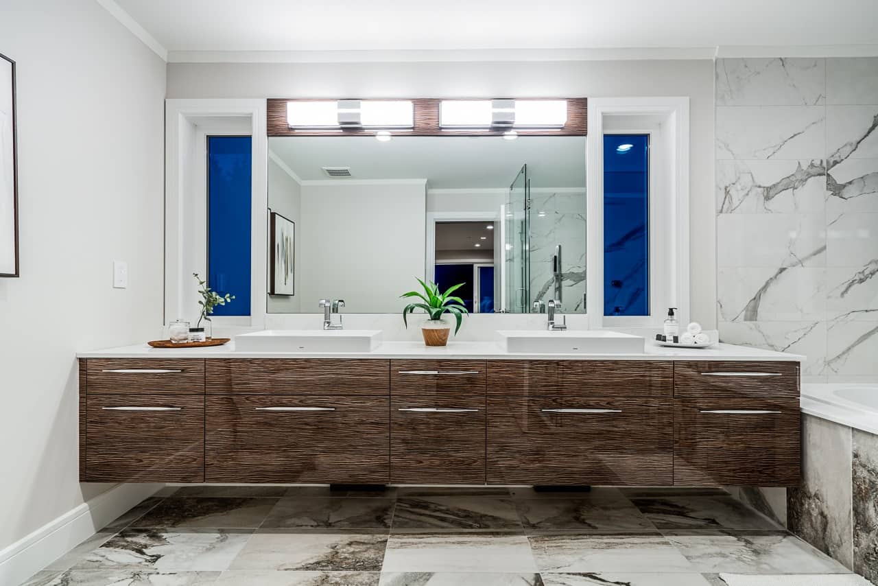 495-Gordon-Avenue-West-Vancouver-28-2310