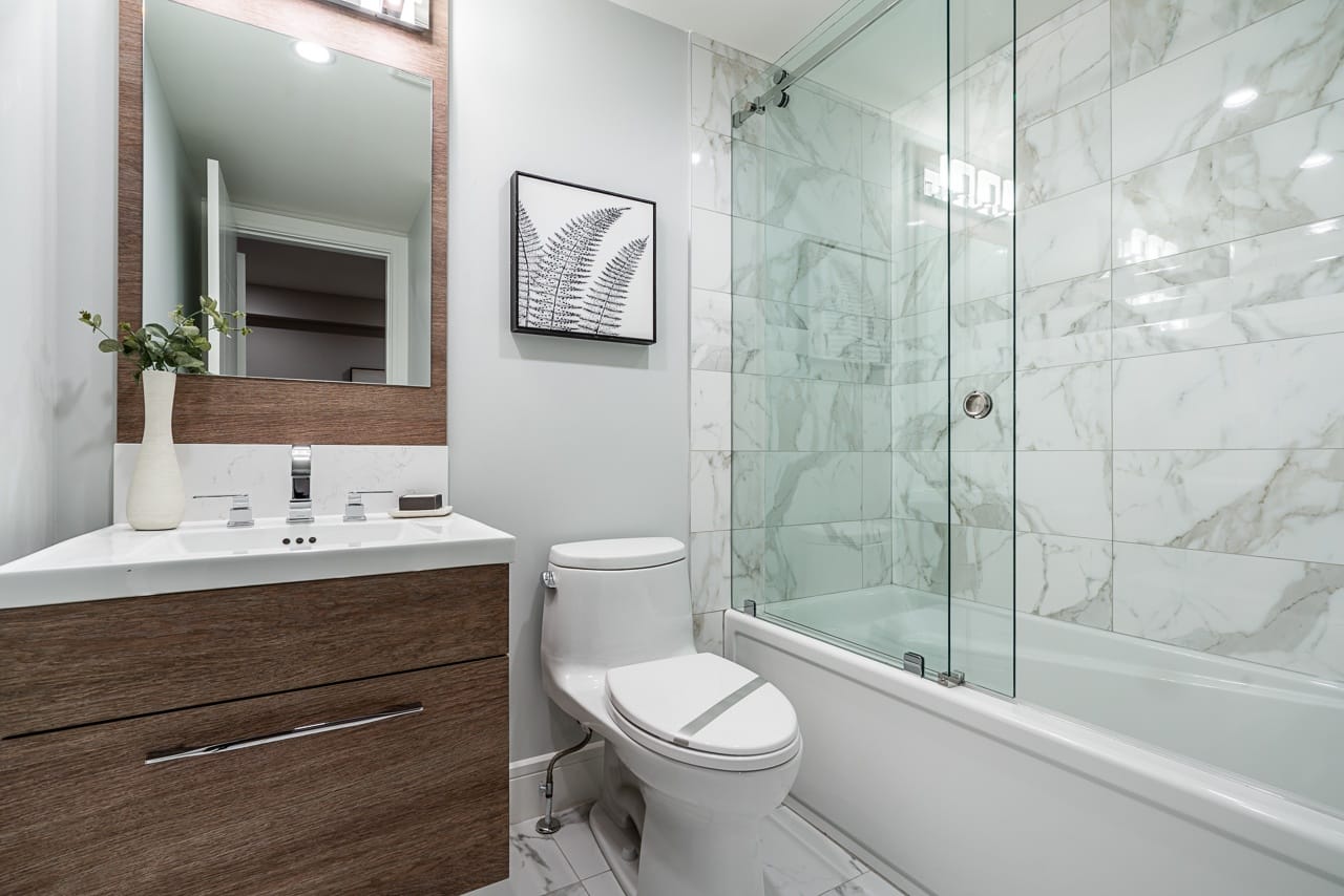 495-Gordon-Avenue-West-Vancouver-40-2370