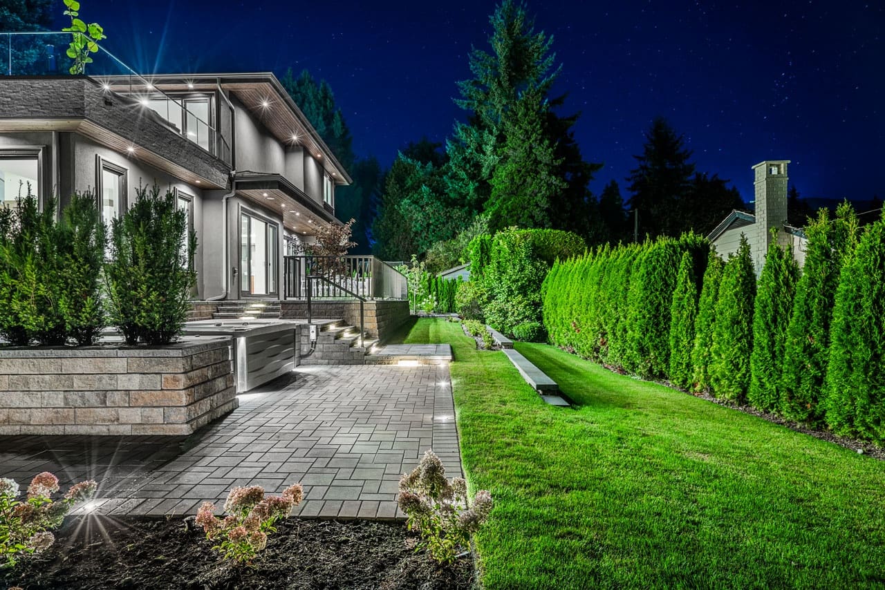 495-Gordon-Avenue-West-Vancouver-58-2415