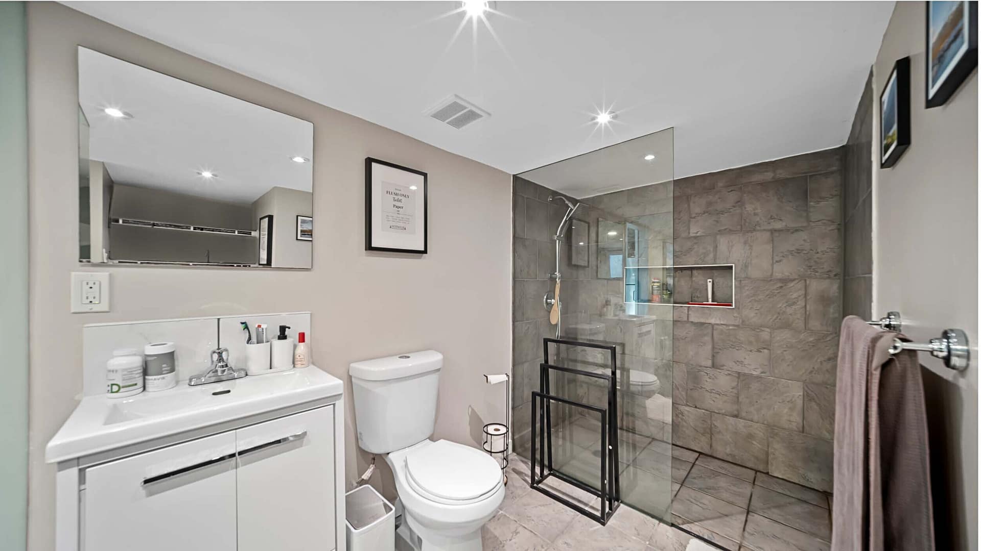 DSC03018 (Objects Removed)