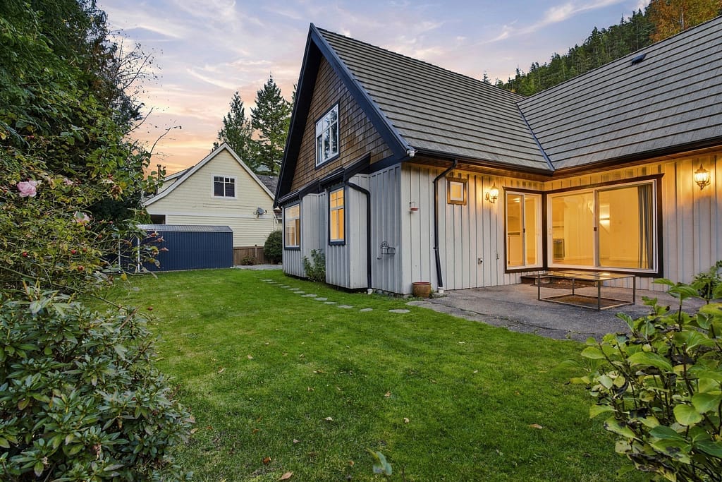 138 Stonegate Drive